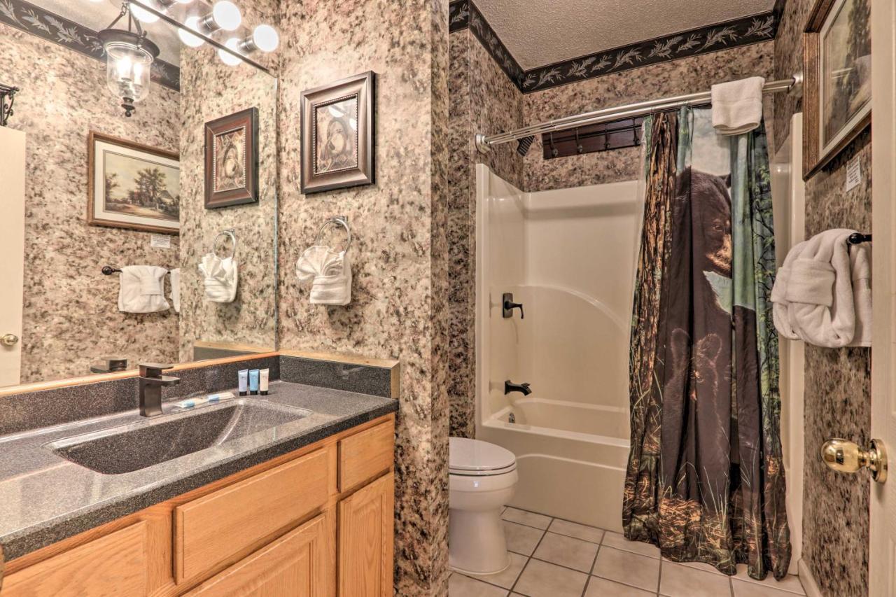 Eclectic Cabin With Hot Tub 1 Mi To Ober Gatlinburg Exterior foto
